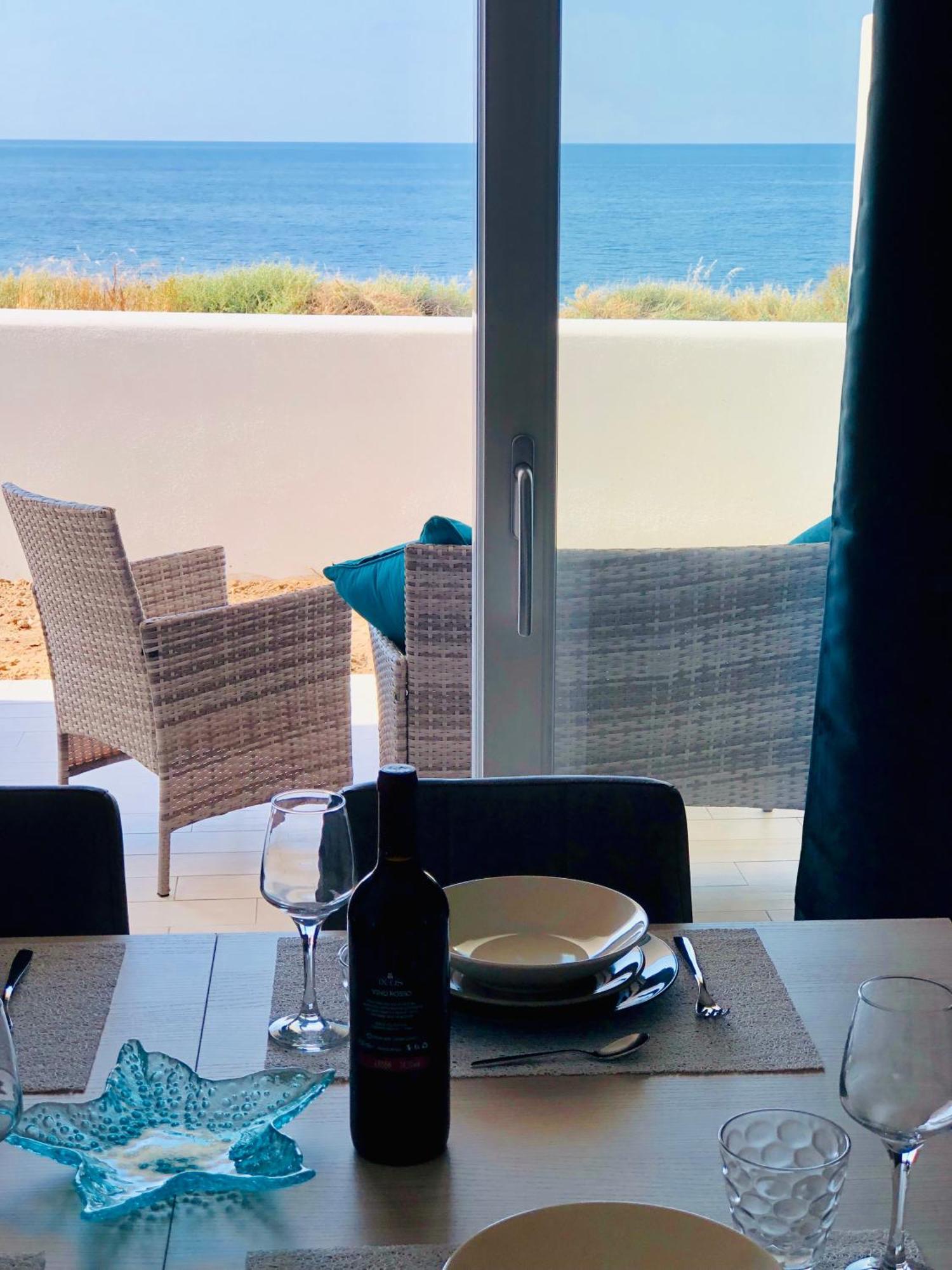 Tramonto Sea-front Apartment Valledoria (Sardinia)